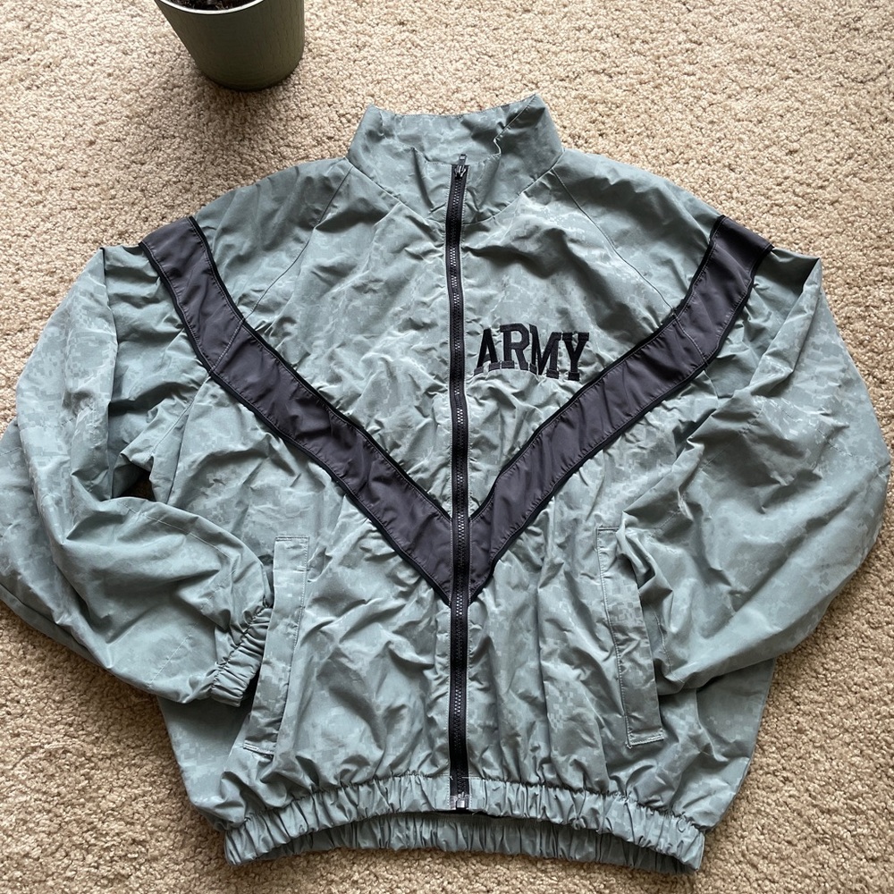 90s Army Windbreaker